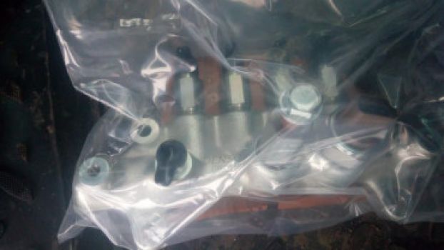 Топливная рампа ISUZU 4HK1