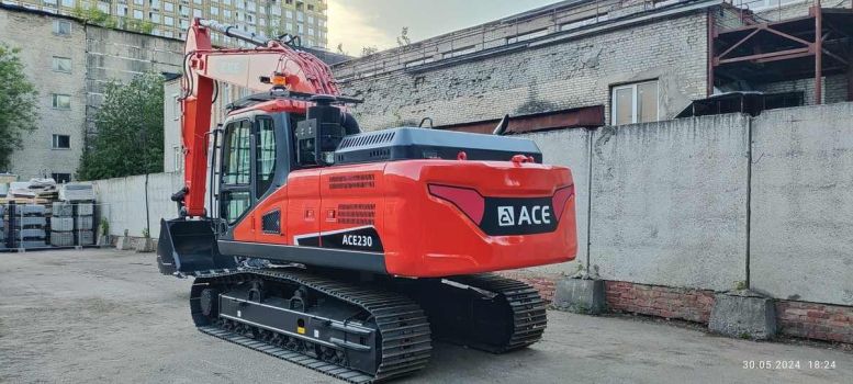 Экскаватор ACE230