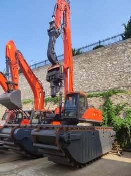 Экскаватор ACE 230 Амфибия