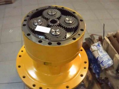 Редуктор поворота платформы с гидромотором Doosan DX225
